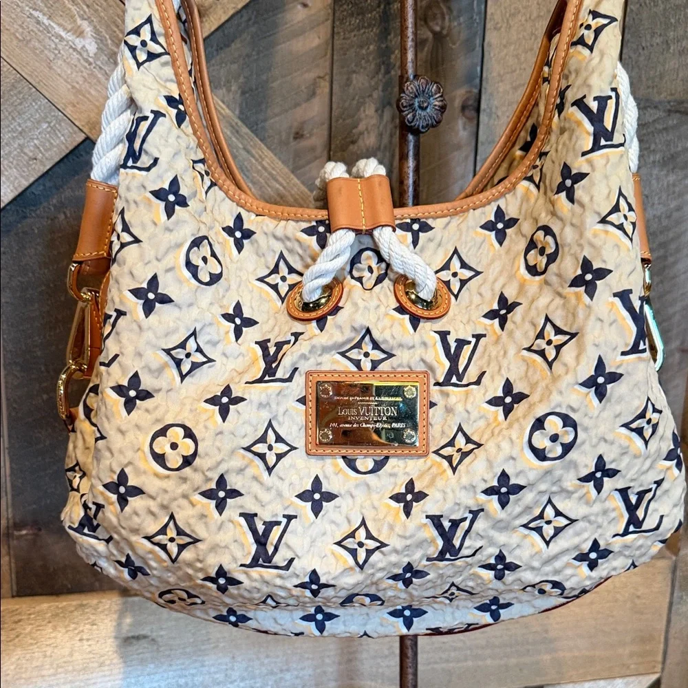 Louis Vuitton limited edition Monogram Cruise Bulles MM Bag - Picture 11 of 12